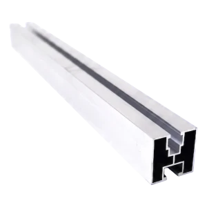 Aluminium-Montageprofil PV 40×40 mm – Schiene 665 cm für M10-Schrauben