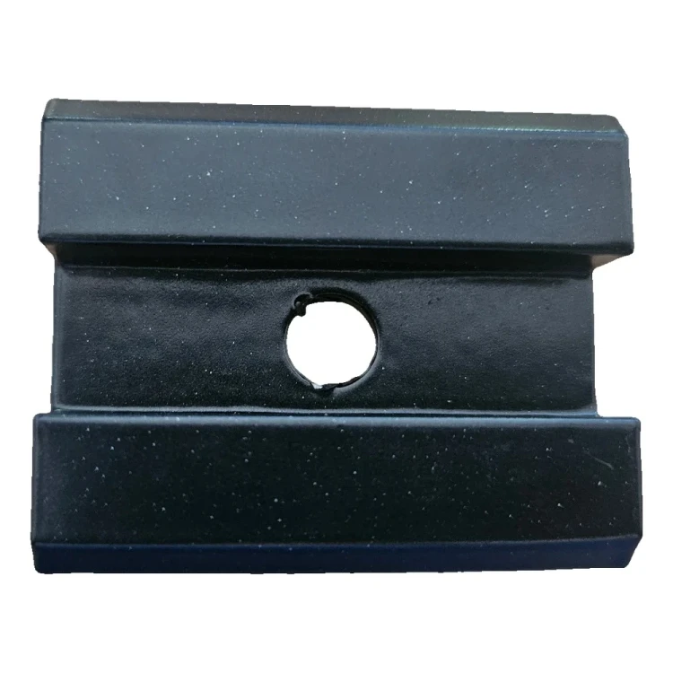 PV-Mittelklemme niedrig L50 schwarz lackiert 002-045 (3)