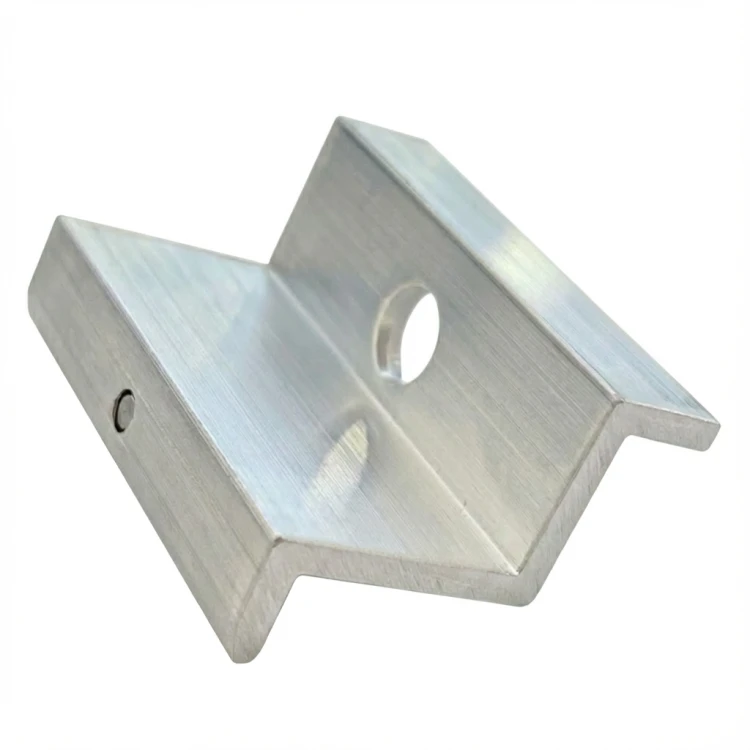 Seitliche Klemmhalterung H30 mit Erdungspin PV-03-32 (1)